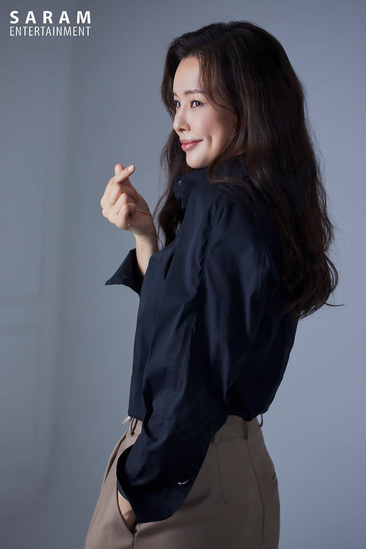 Lee Ha Nee Saram Entertainment Profile photos